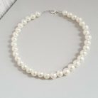 pearl-neck