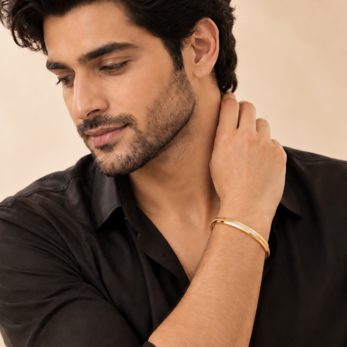 DMK42218 Tritiya Twin Spark Diamond Kada