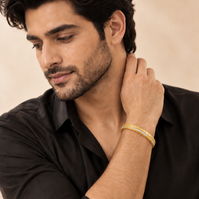 DMK42902 Tritiya Luxe Heritage Diamond Kada