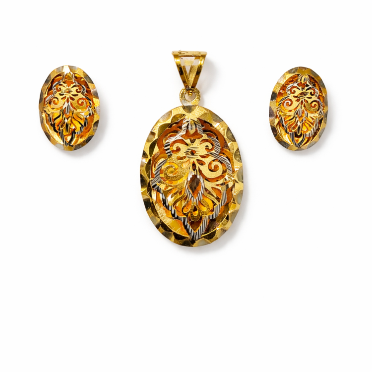 Royal Filigree Oval Gold Pendant Set