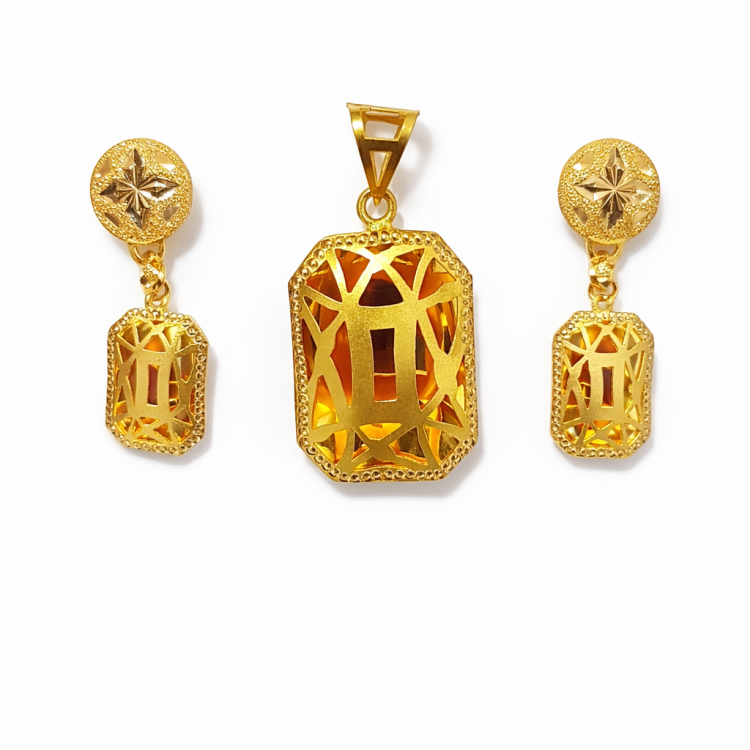 Geometric Filigree Gold Pendant Set