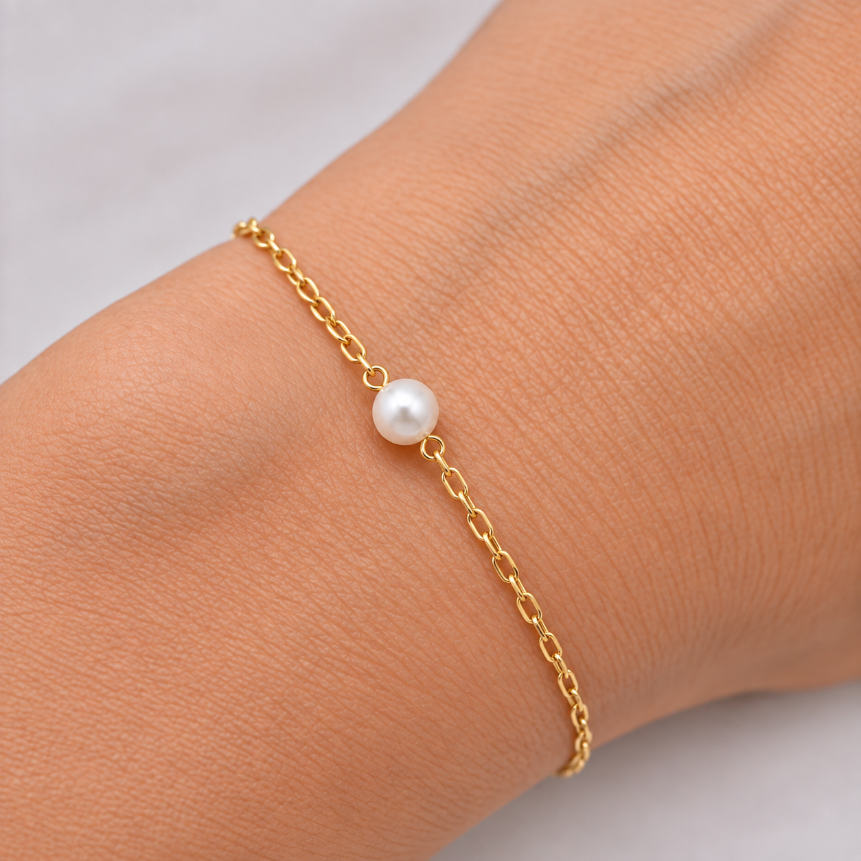 Pearl Charm Gold-Tone Chain Bracelet