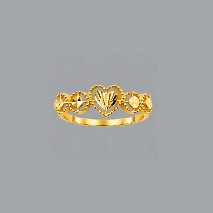 P34CT0802 Elegant Heart & Floral Motif Gold Ring with Diamond-Cut Finish